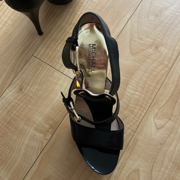 Michael Kors Leather Heels - Picture 4 of 5
